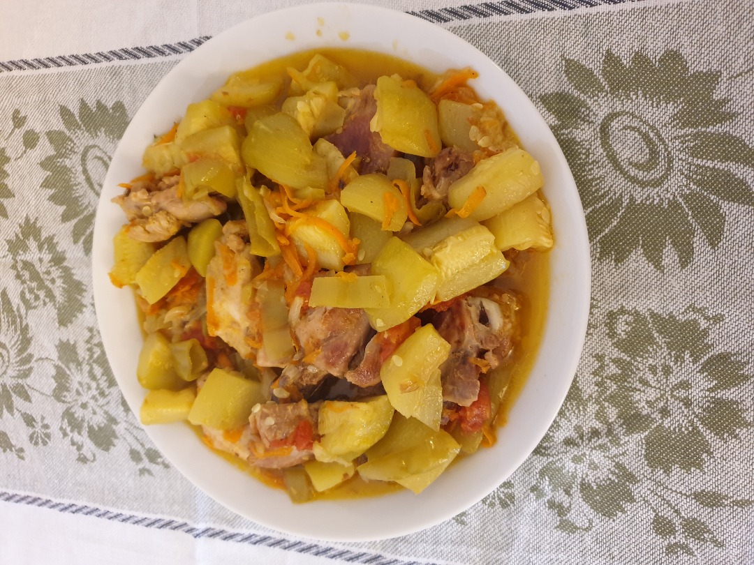 Овощное рагу с курицей