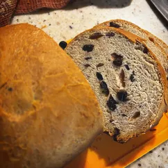 Сладкий хлеб с изюмом и корицей в ХП