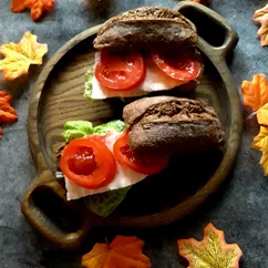 Сэндвич с грудинкой 🥪