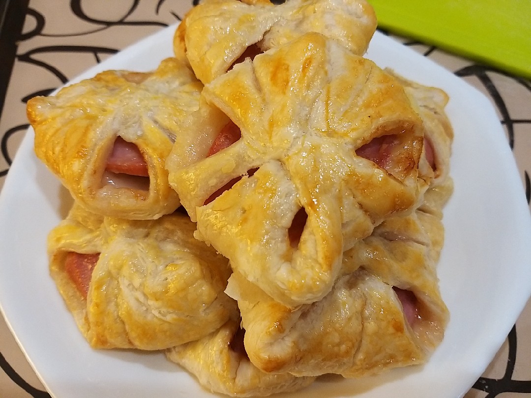 Конвертики с колбасой