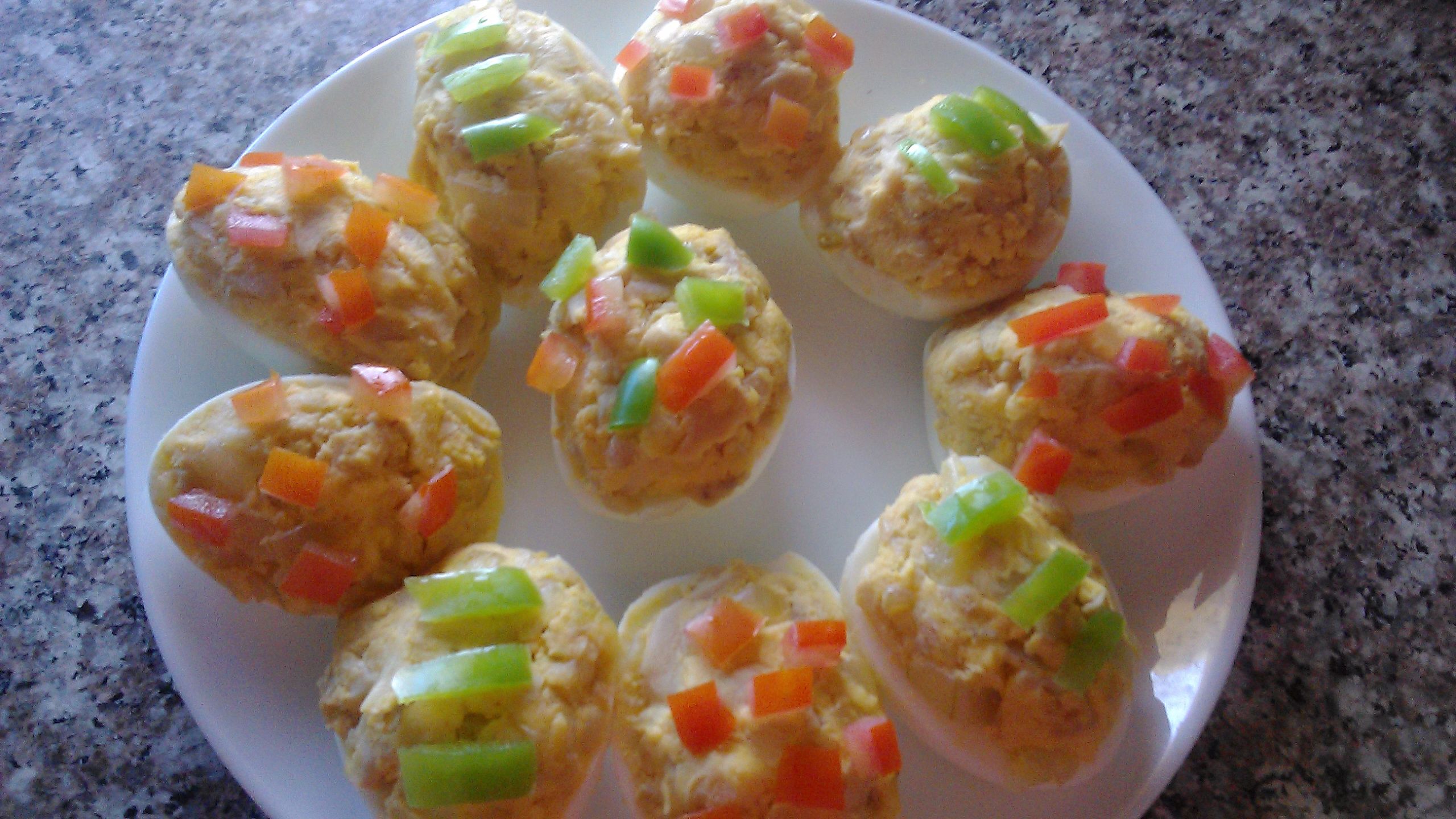 Яйца, фаршированные грибами