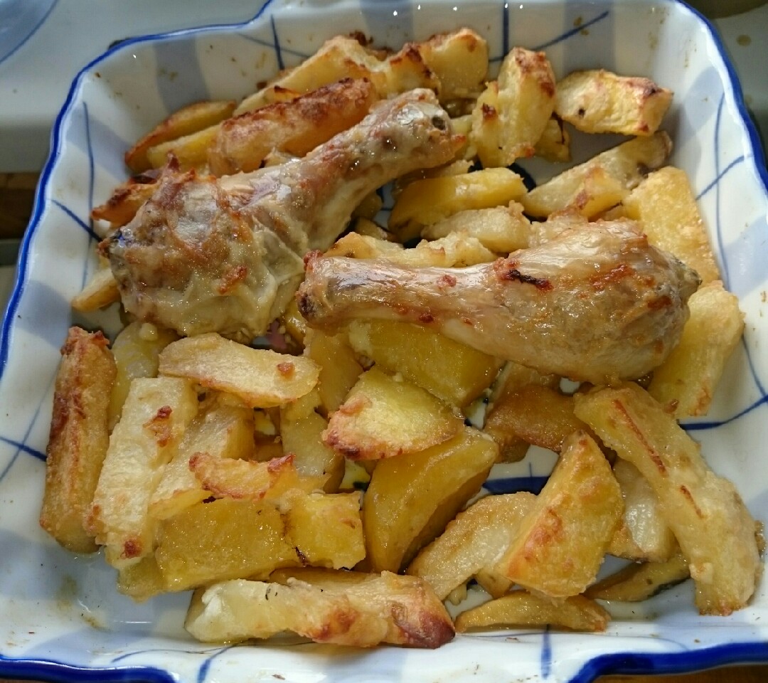 Картошка с курицей в пакете в духовке