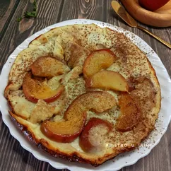 Овсяный блин с яблоками