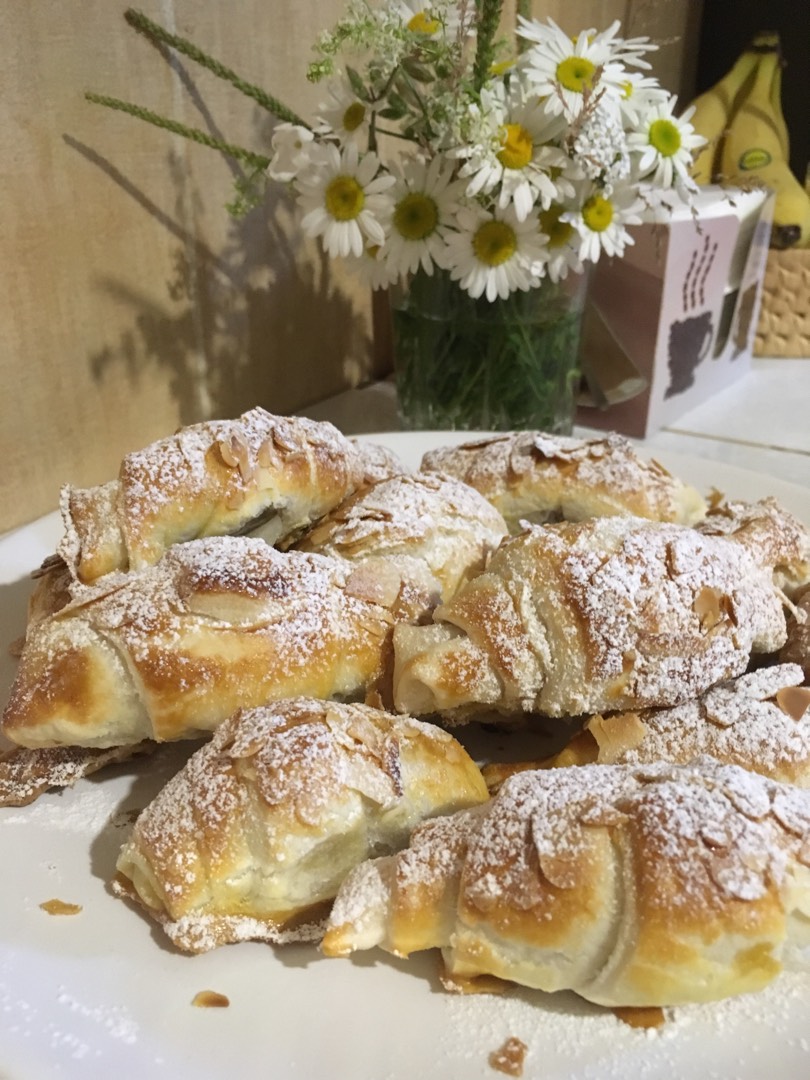 Круассаны 🥐 со сгущёнкой