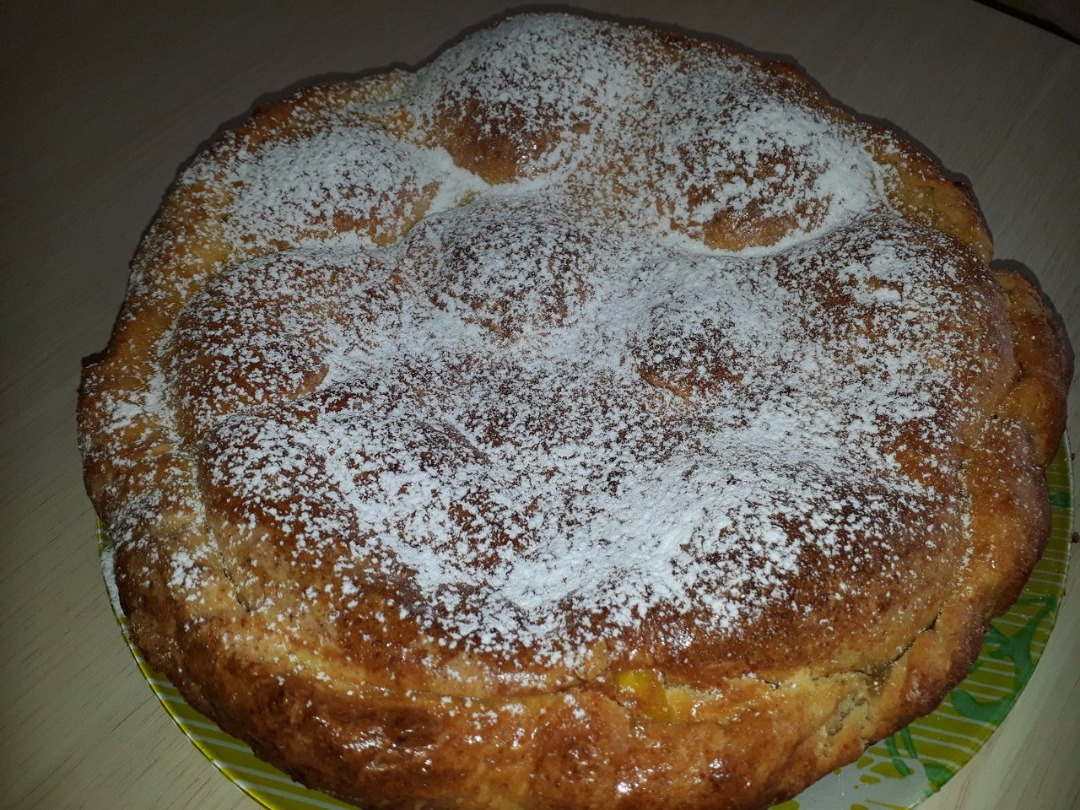 Пирог с яблоками и мандаринами