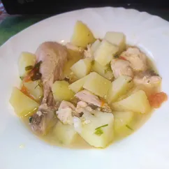 Тушёная картошка с курицей