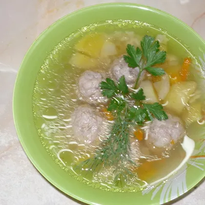 Суп с вермишелью и фрикадельками