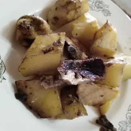 Картофель с шампиньонами в духовке