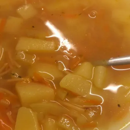 Овощной суп с жареной вермишелью