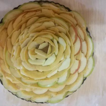 Итальянский пирог кростата из яблок и варенья