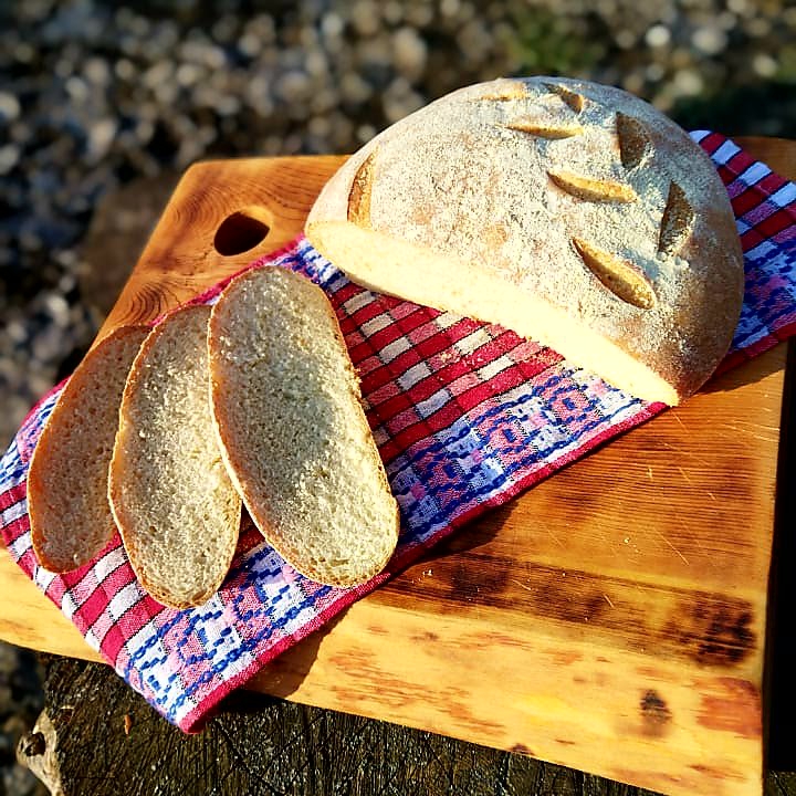 Бездрожжевой хлеб на закваске из пшеничной муки