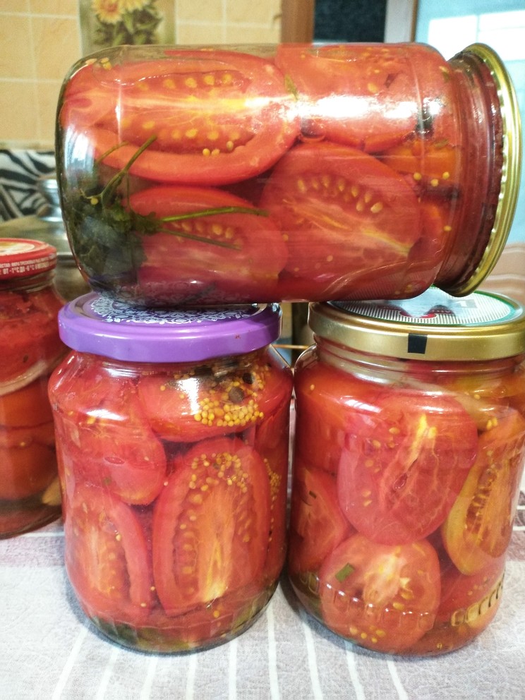 Помидоры закусочные