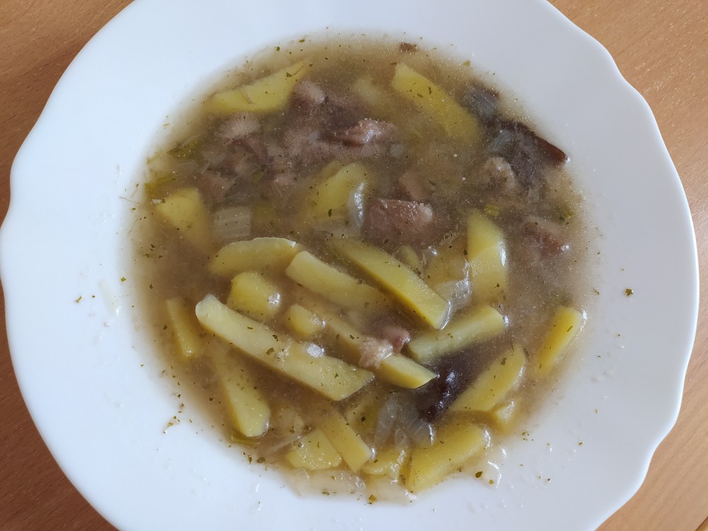 Суп с маслятами и картофелем (веганский)