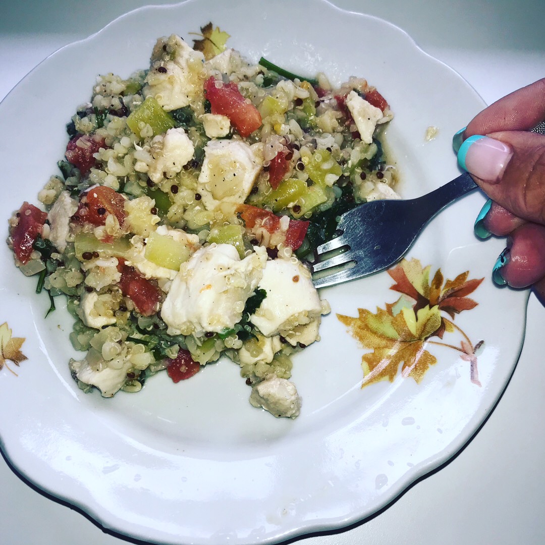 Паэлья с овощами и курицей
