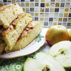 Шарлотка с яблоками🍏