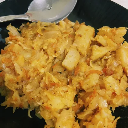Тушеная капуста с картофелем (рагу)