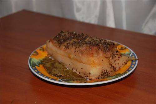 Запеченное в духовке сало
