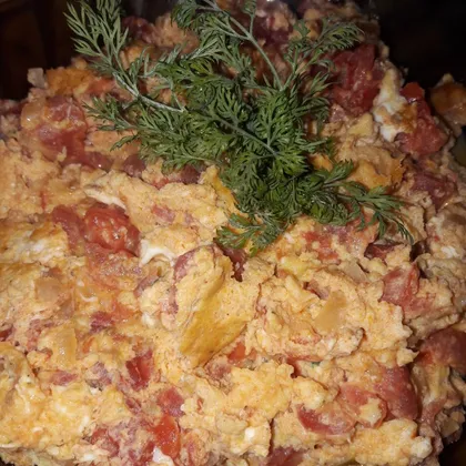 Яичница с помидорами 🍳🍅😋