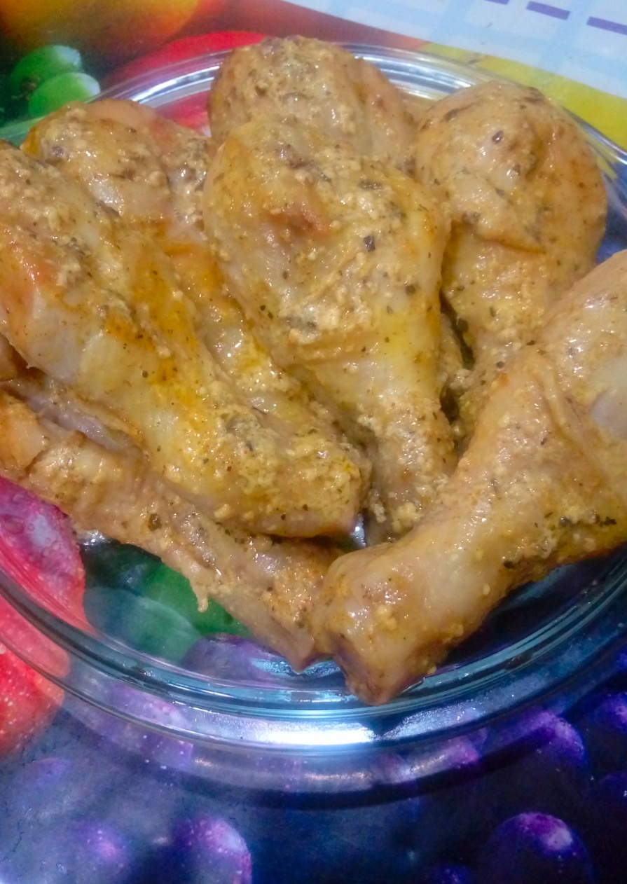 Голень в майонезно-сметанном маринаде