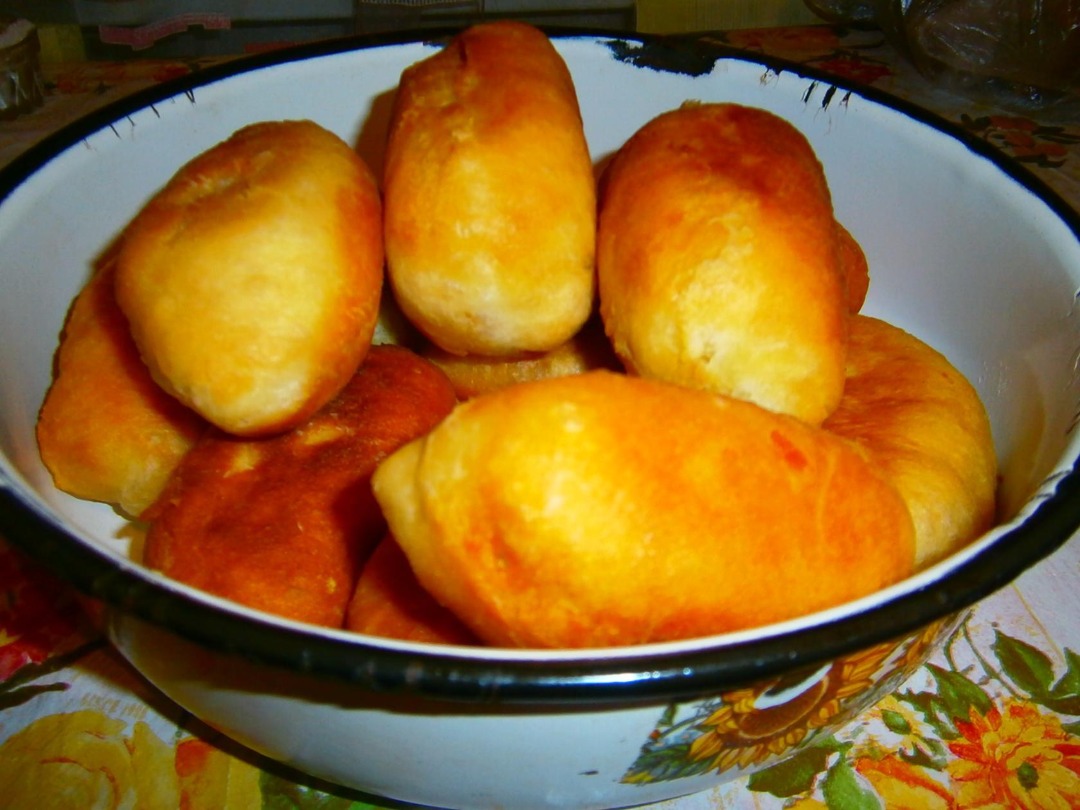 Жареные пирожки с картошкой (тесто на кефире) - простой и вкусный рецепт с пошаговыми фото