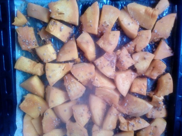 Тыква с мёдом и орехами