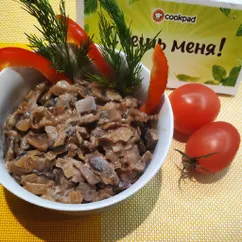 Шампиньоны обжаренные и тушёные в сметане 😋