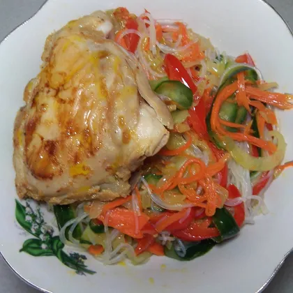 Курица с овощами и фунчозой