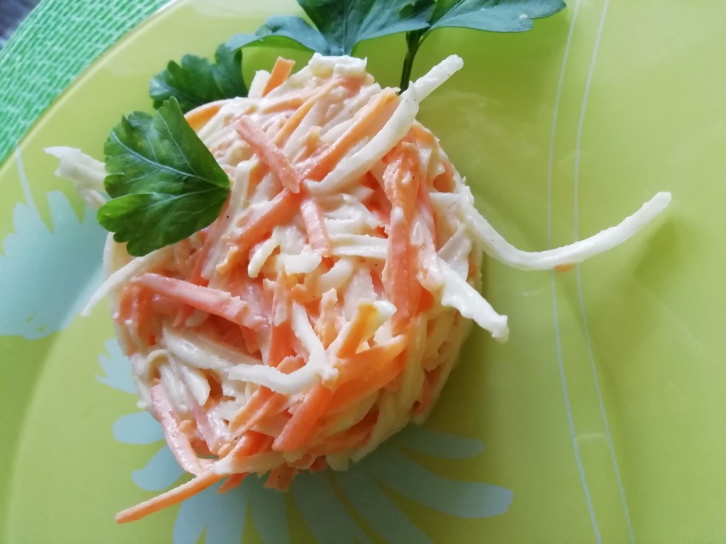 Освежающий салатик из черной редьки и 🥕🥕🥕моркови