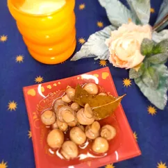 Маринованные шампиньоны 