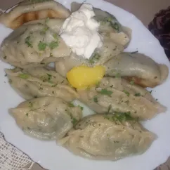 Манты с мясом и крапивой