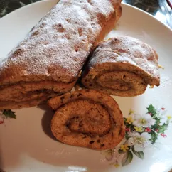 Рулет с яблоком