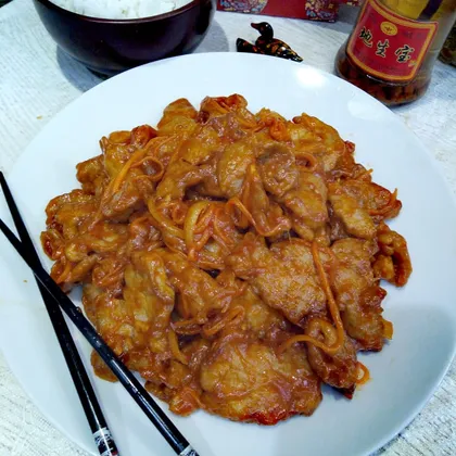 锅包肉, Guō bāo ròu Гу Бао жоу -свинина в кисло-сладком соусе