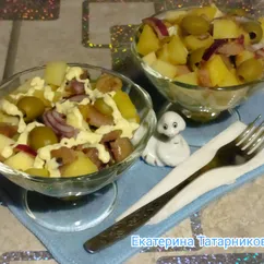 Салат с картофелем и соленой сельдью