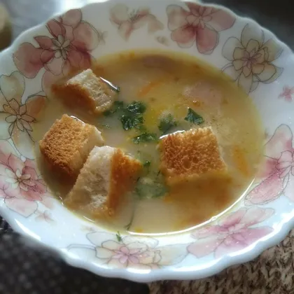 Сырный суп с сухариками