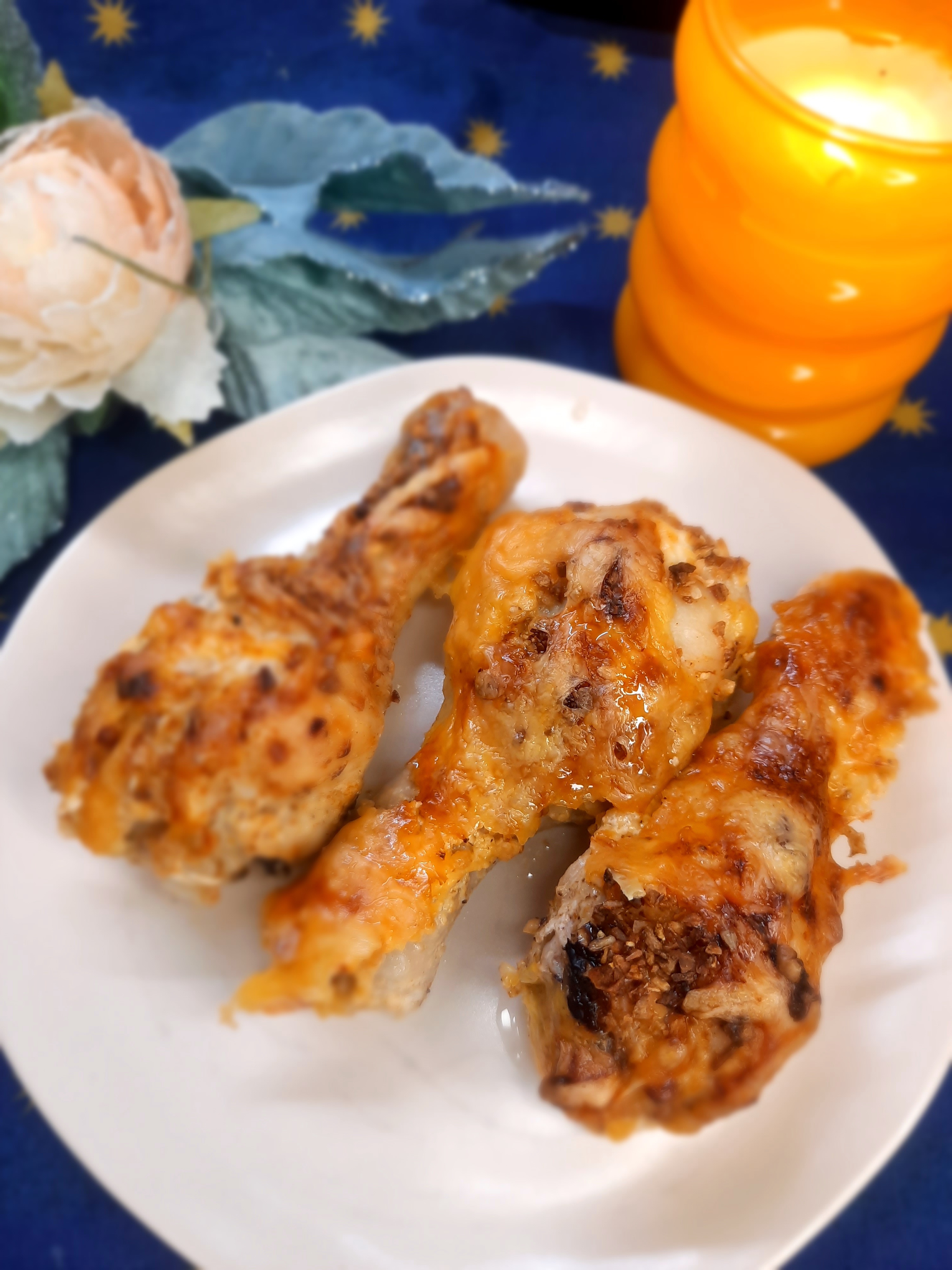 Куриные голени со сметаной в духовке