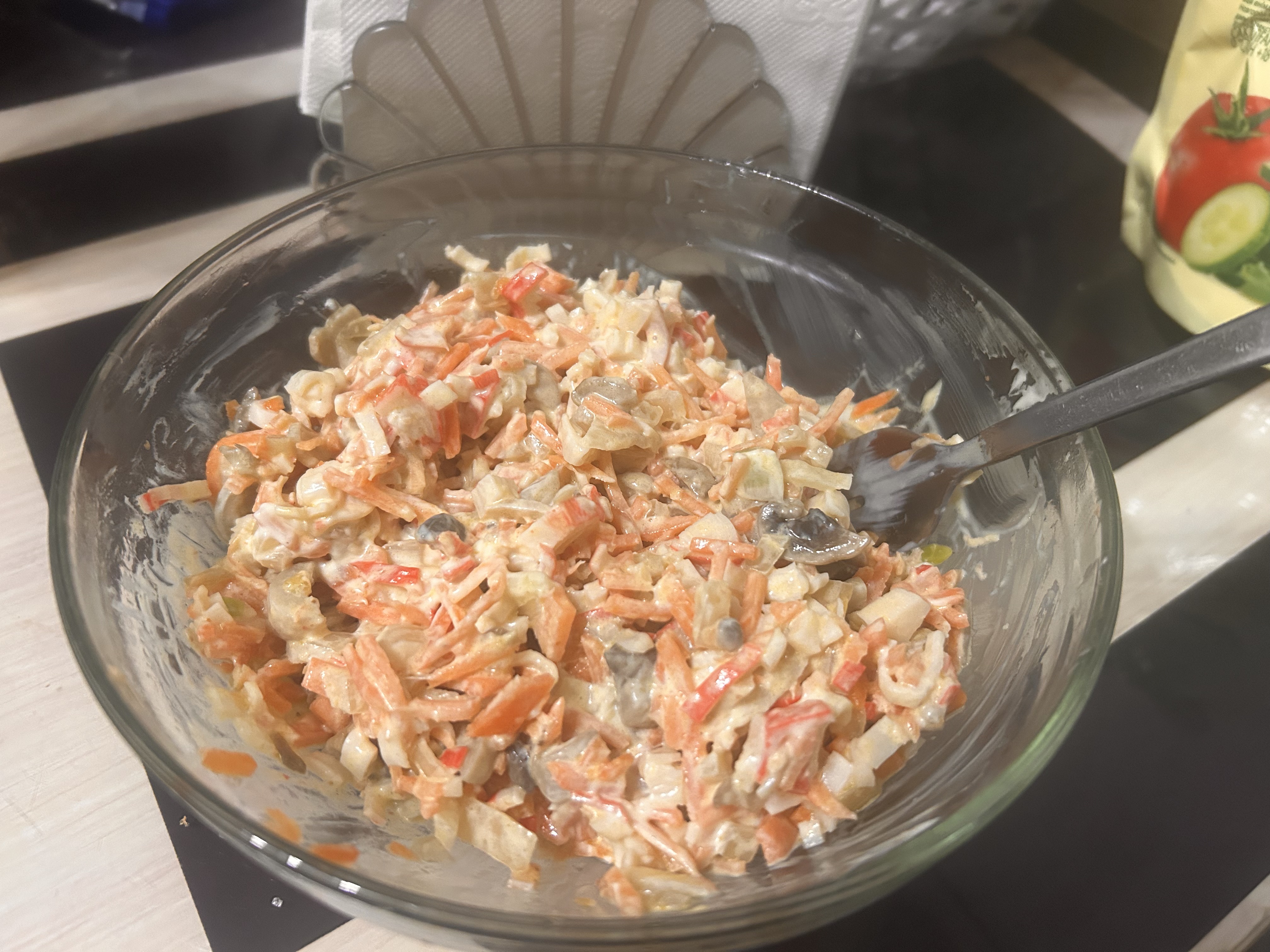 Салат с шампиньонами и корейской морковью 