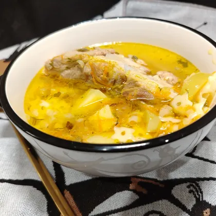 Суп с вермишелью на мясном бульоне 