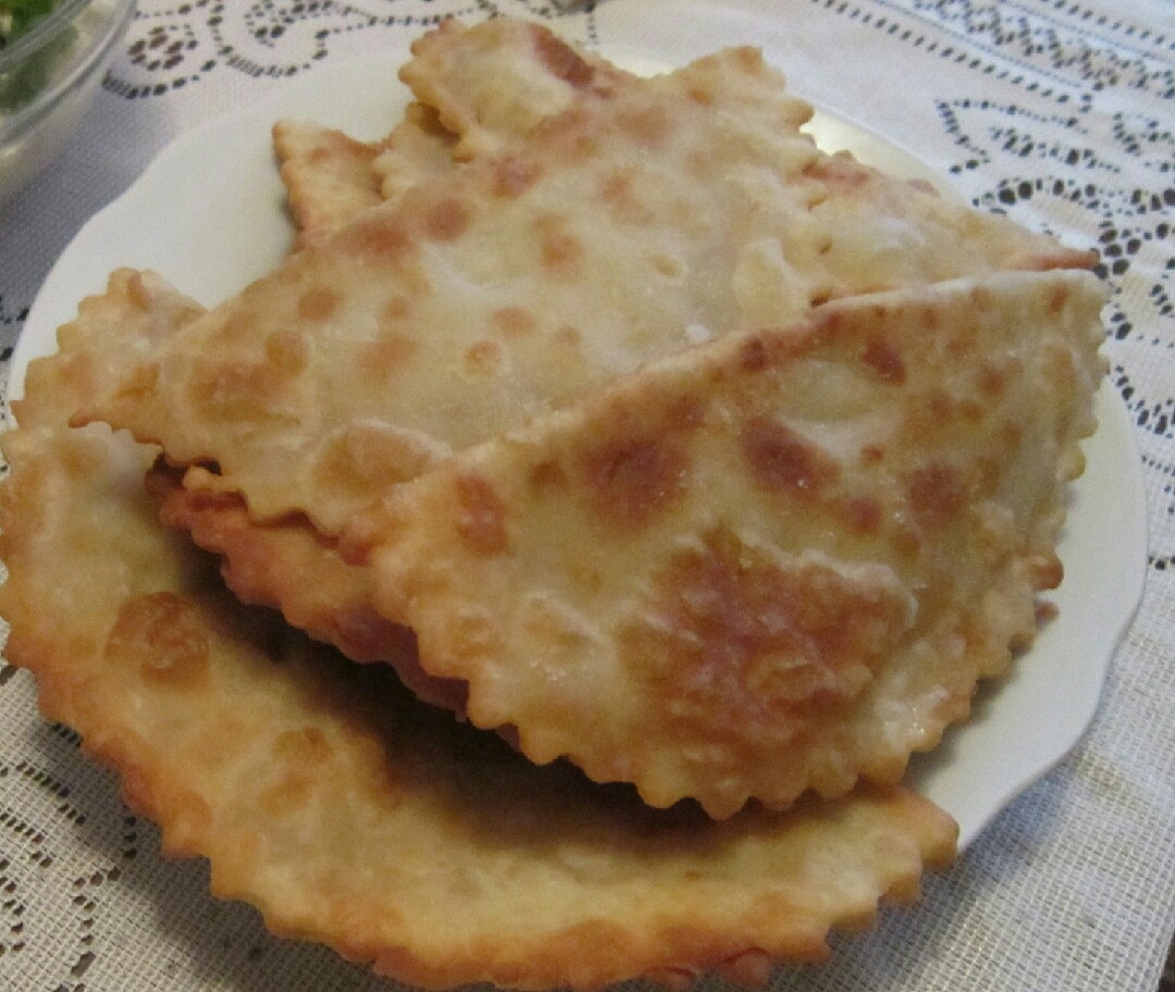 Чебуреки водочные с фаршем