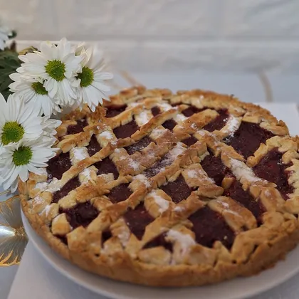 Пирог с клубничным вареньем🍓