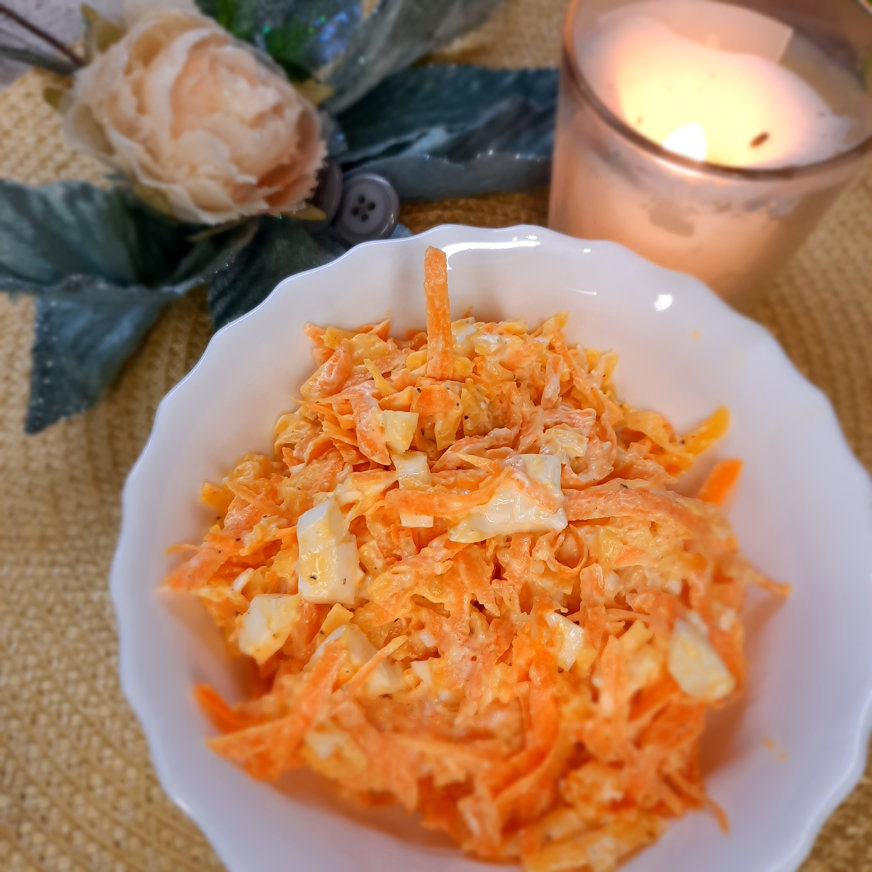 Салат с морковью и сыром