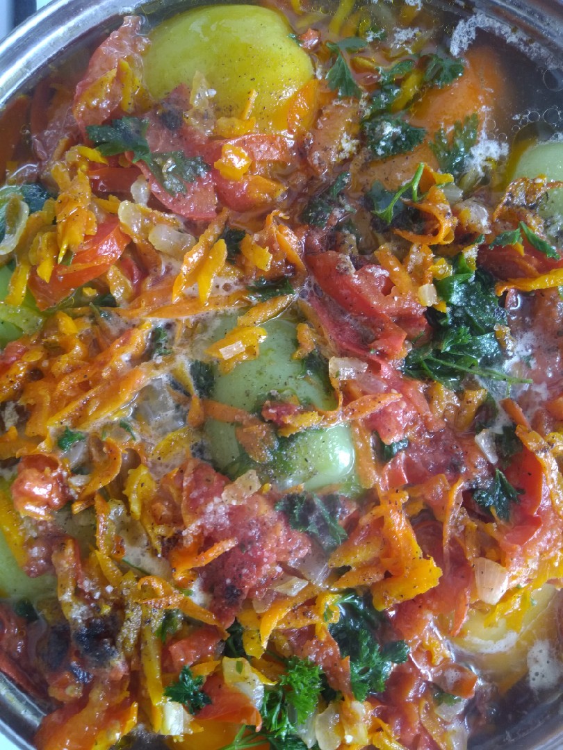 Перец фаршированный с рисом и фаршем из свинины