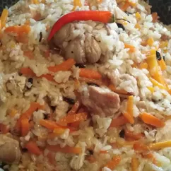 Плов с гузками индейки и куриной грудкой