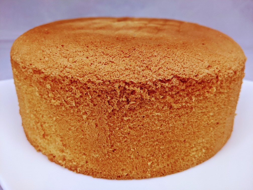 Пышный и простой бисквит для торта: пошаговый рецепт