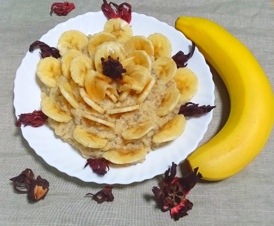 Овсянка на воде с семенами чиа и 🍌бананом
