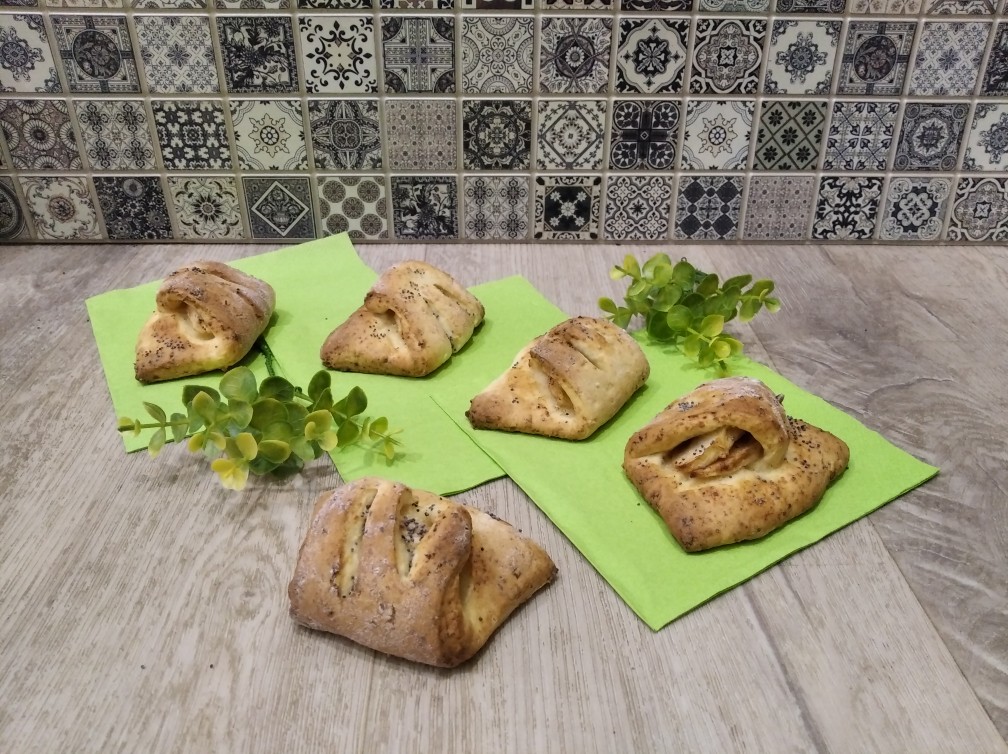 Творожные булочки с яблоком