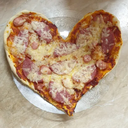 Пицца 'сердце' на особый случай