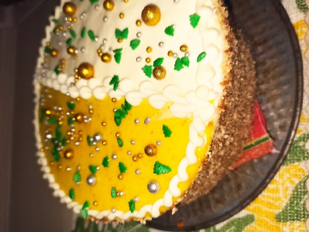 Торт с апельсиновым курдом на белом бисквите "Angel food"