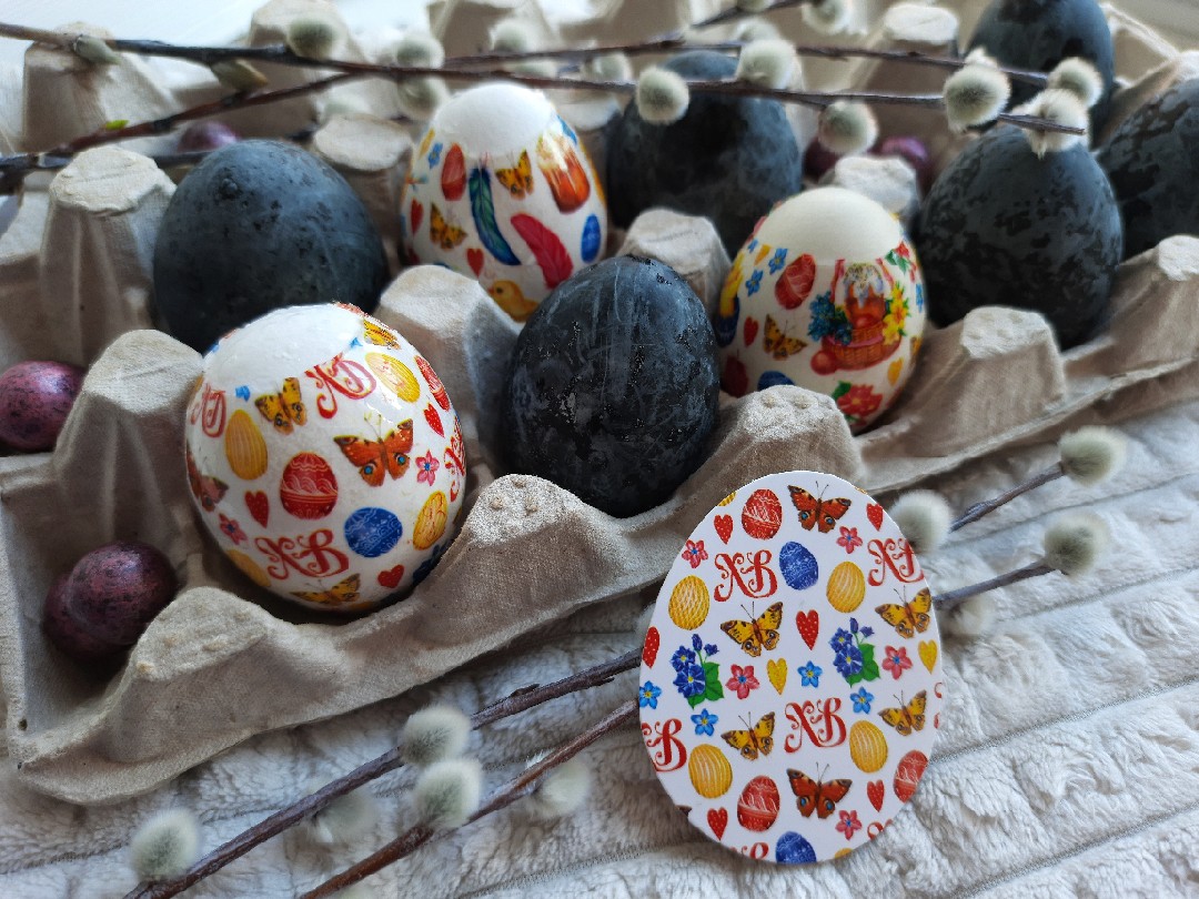Космические яйца