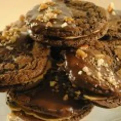 Печенье-сэндвичи шоколадные с арахисовым маслом