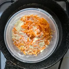 Творог с морковкой в микроволновке